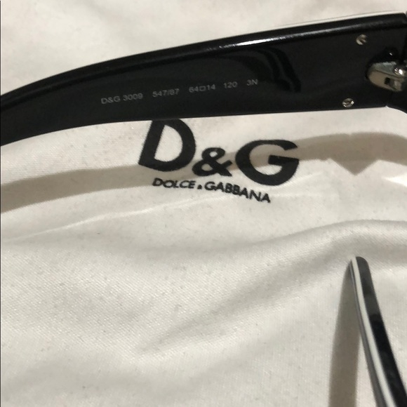 D & G sunglasses main image 2
